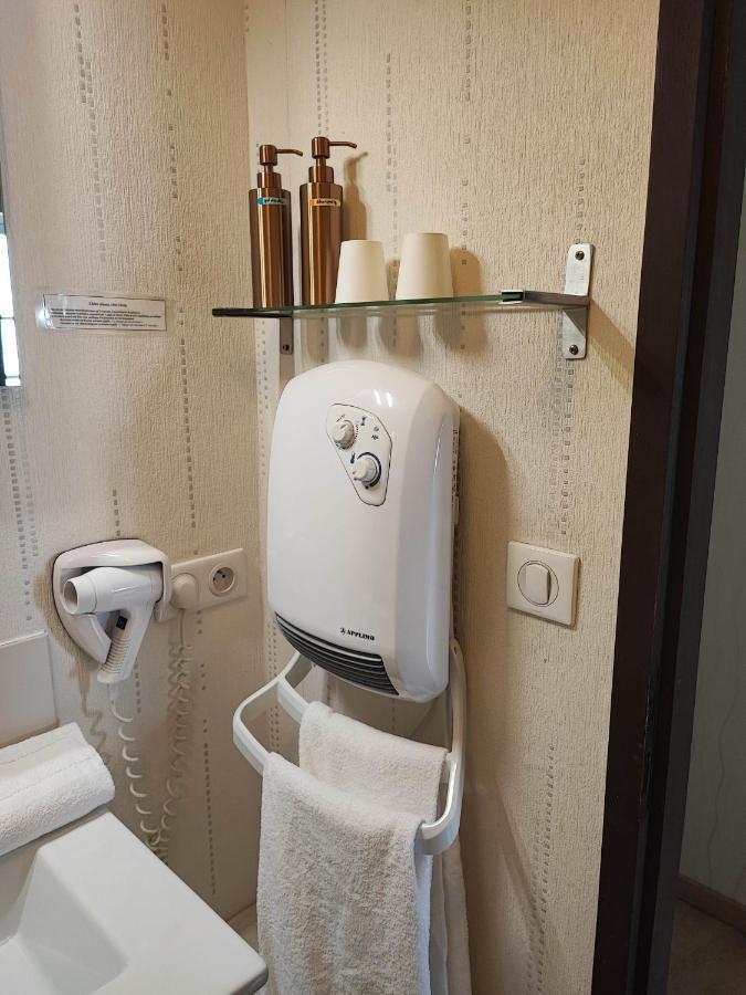 Hotel La Madeleine Saint-Benoît-sur-Loire Zewnętrze zdjęcie