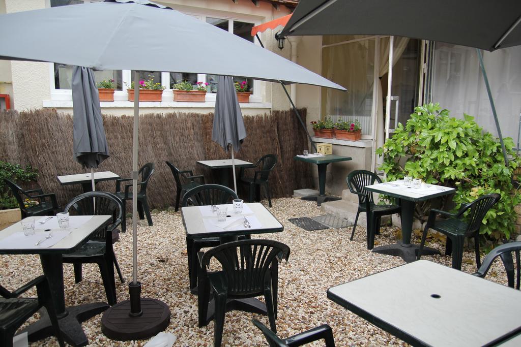 Hotel La Madeleine Saint-Benoît-sur-Loire Zewnętrze zdjęcie